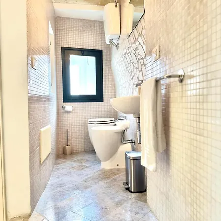 Sottolavolta アパート レッチェ