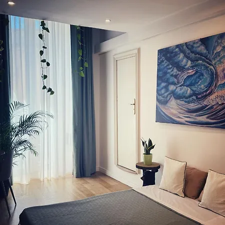 Sottolavolta アパート *